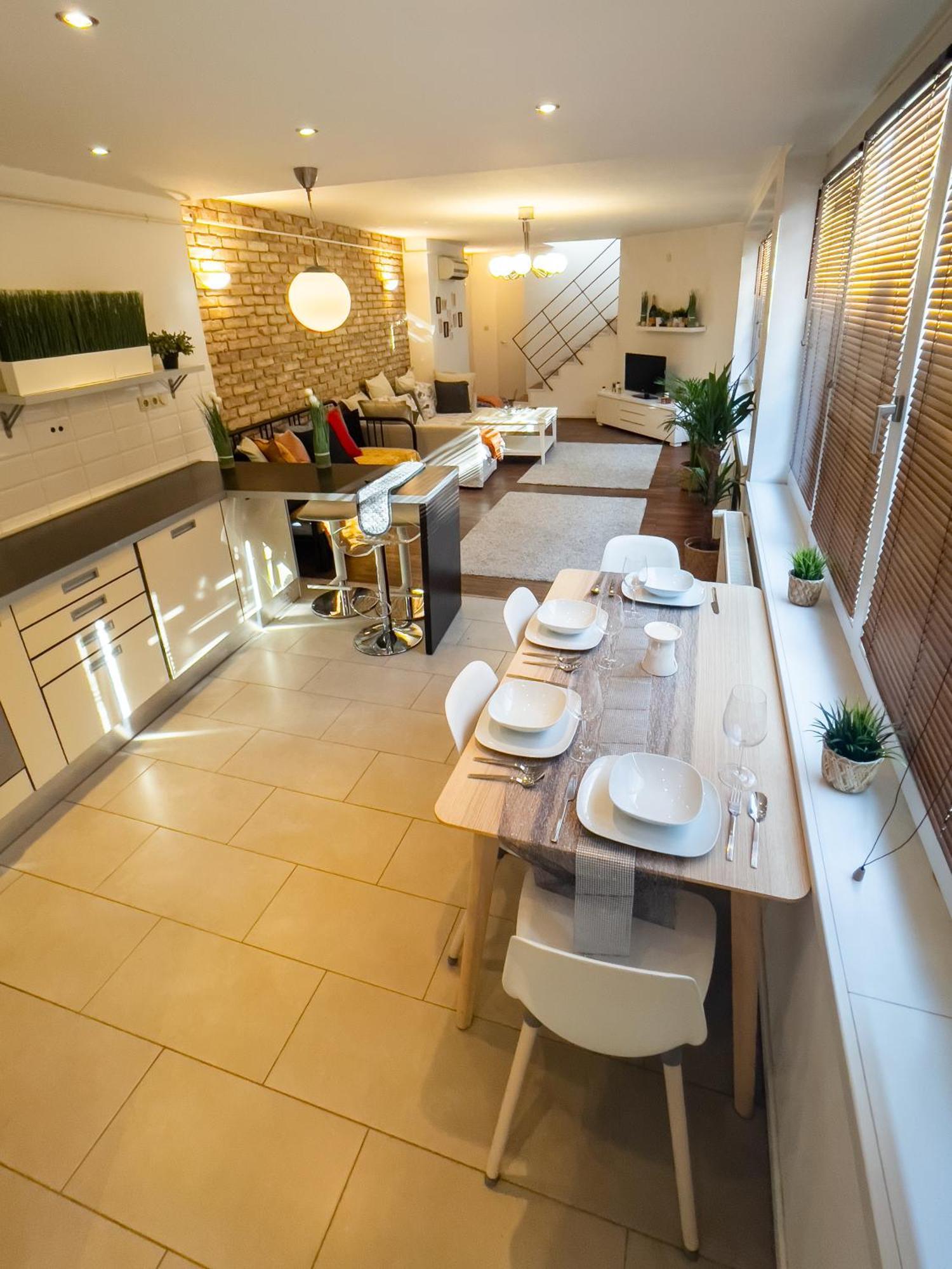 Luxurious Penthouse In The Heart Of Budapest Exterior photo